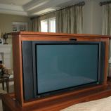 Palos Verdes Bedroom TV Lift